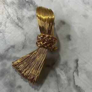 Vintage Gold  Toned Rope Wire Brooch